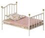 Maileg vintage bed, mouse off white
