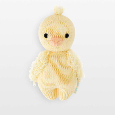 CUDDLE AND KIND BABY DUCKLING